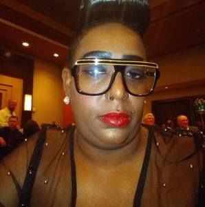 Meet your Posher, Monica